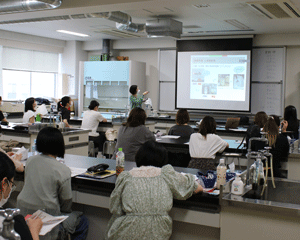 2021実践女子大学栄養生化学・高崎健康福祉大学　臨床栄養学合同ゼミ発表会