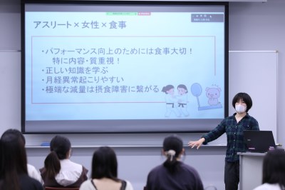アスリート 女性 食事 をテーマに 柔道家として世界を舞台に活躍されてきた佐藤愛子准教授 東京女子体育大学 が本学で講演を行いました 4 30 実践女子大学 実践女子大学短期大学部 アスリート 女性 食事 をテーマに 柔道家として世界を舞台に活躍されてきた佐藤愛子准教授 東京女子体育大学 が本学で講演を行いました 4 30 実践女子大学 実践女子大学短期大学部