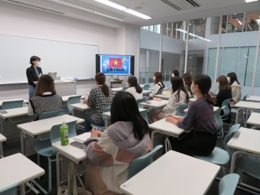 実践女子大学　人間社会学部　阿佐美敦子　ゼミ　異文化コミュニケーション