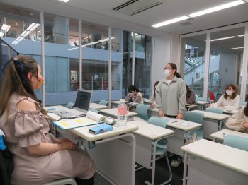 実践女子大学 人間社会学部 阿佐美敦子