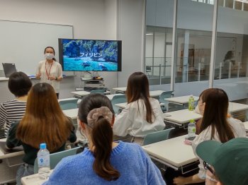 実践女子大学 人間社会学部 阿佐美敦子