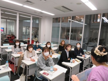 実践女子大学 人間社会学部 阿佐美敦子