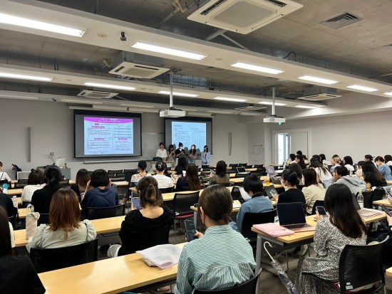実践女子大学　人間社会学部　竹内光悦