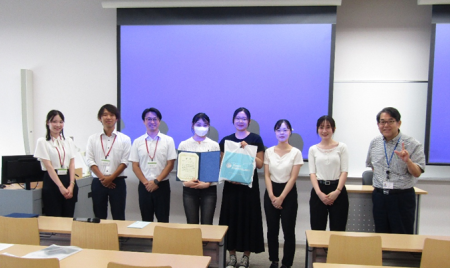 実践女子大学　人間社会学部　角本伸晃