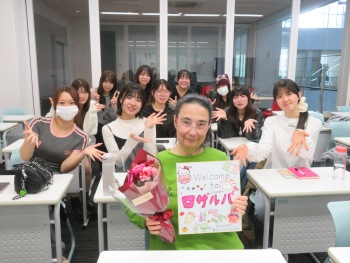 実践女子大学　人間社会学部　阿佐美敦子