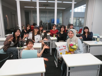 実践女子大学　人間社会学部　阿佐美敦子